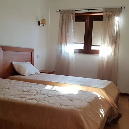 Sobreiro Apartment *