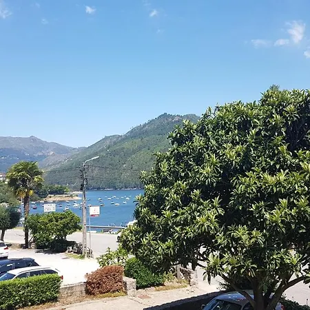 Sobreiro Apartman *